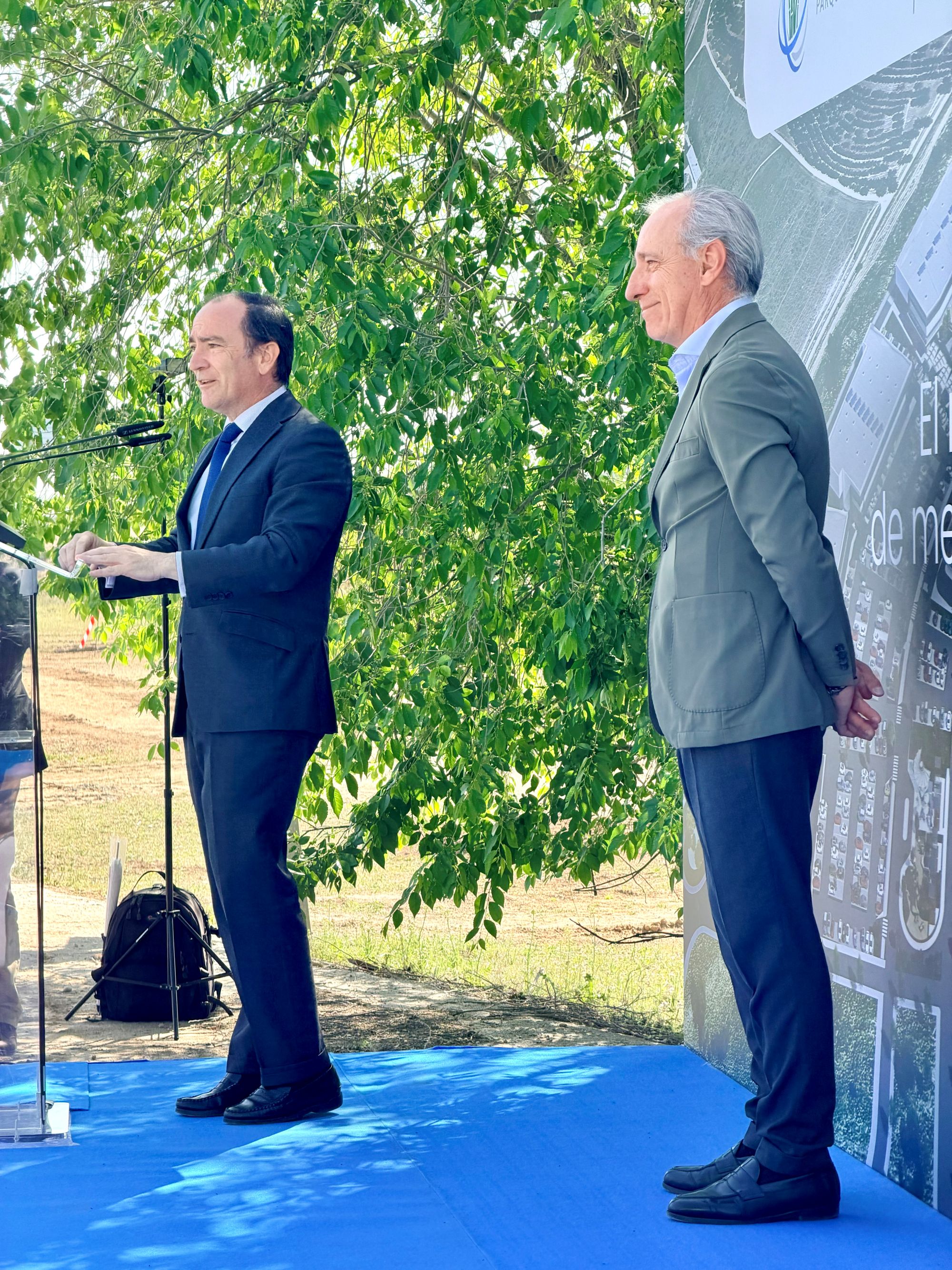 acto primera piedra parque comercial El Cañaveral