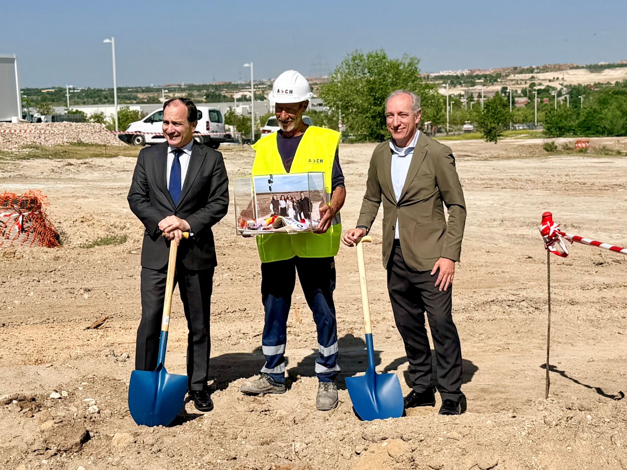 piedra parque comercial El Cañaveral
